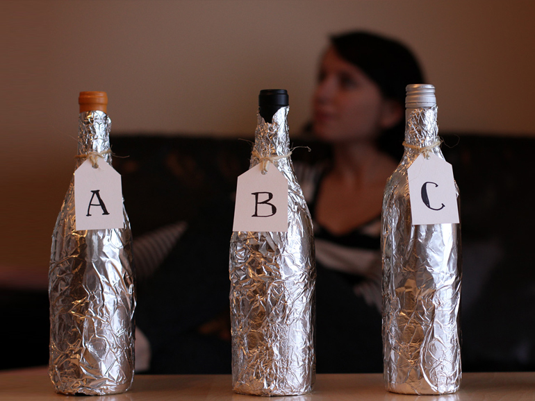 How to Host a Memorable Blind Wine Tasting Night With Friends